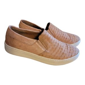 Sofft slip on ladies size 8.5 salmon color